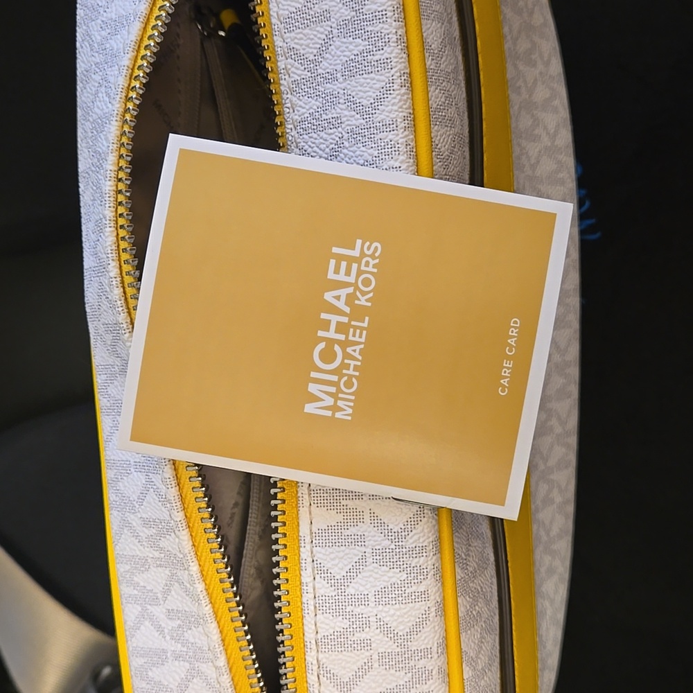 NWOT Michael Kors Kenly Large Logo Crossbody Bag - Picture 9 of 9